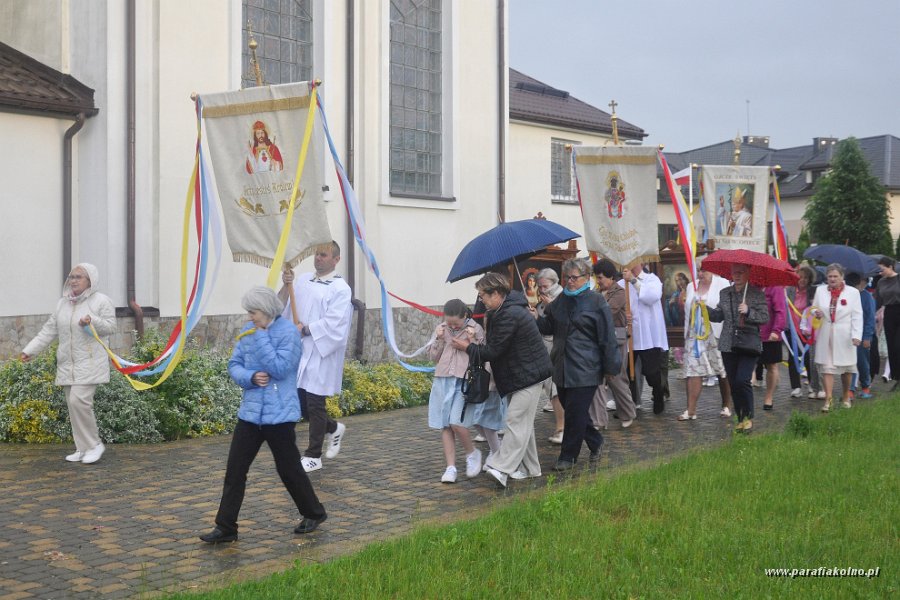 53 Procesja eucharystyczna.jpg